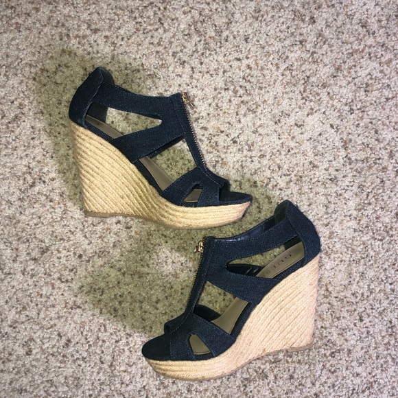 Guess Wedges - Picture 5 of 7